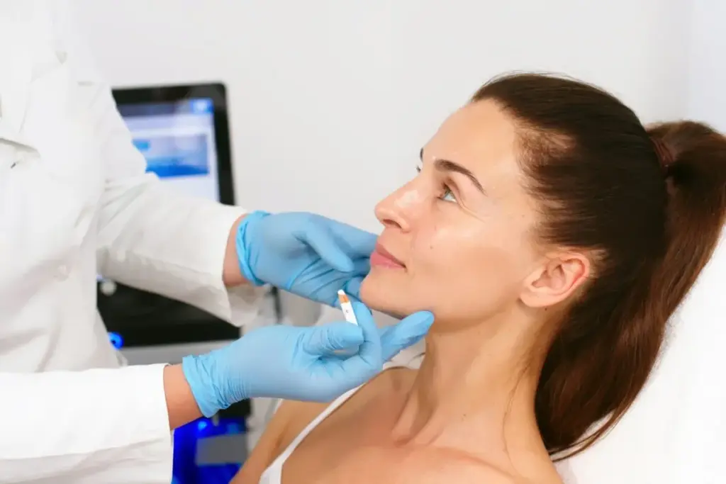 Find the best Plastic Surgeon in Florida with our simple guide. Compare experience, reviews, procedures, and patient care today.