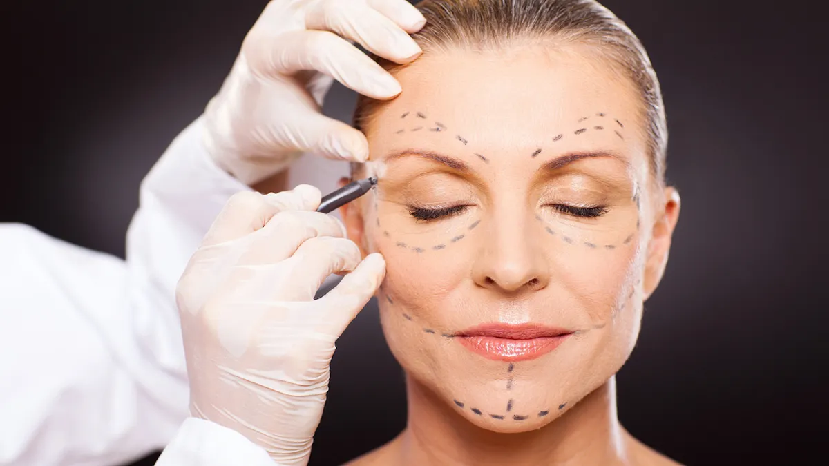 Looking for a Plastic Surgery Center in Coral Springs? Learn why expert surgeons, customized care, and proven results make the difference.