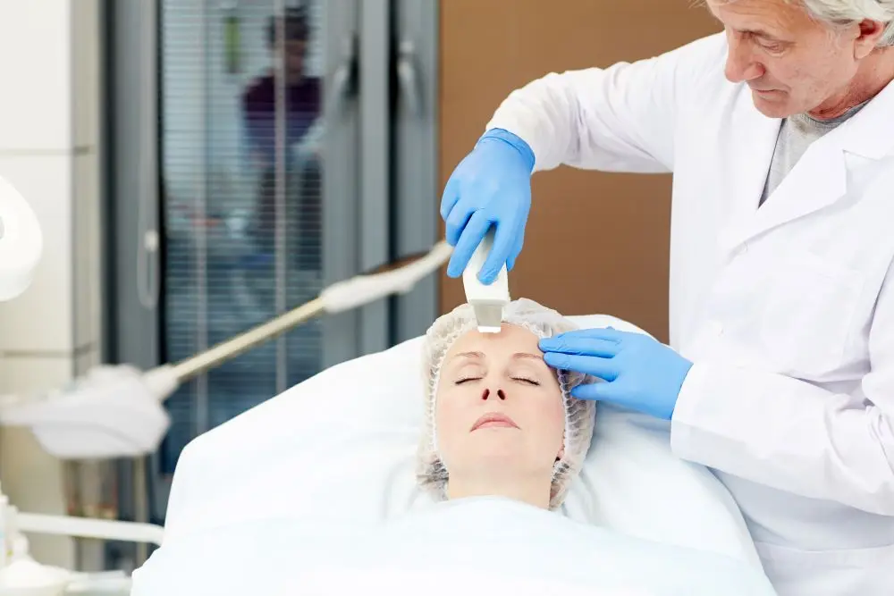 Find a Top Facelift Doctor in Coral Springs by considering expertise, credentials, personalized care, procedure options, recovery, and natural results. Find a Top Facelift Doctor in Coral Springs by considering expertise, credentials, personalized care, procedure options, recovery, and natural results.